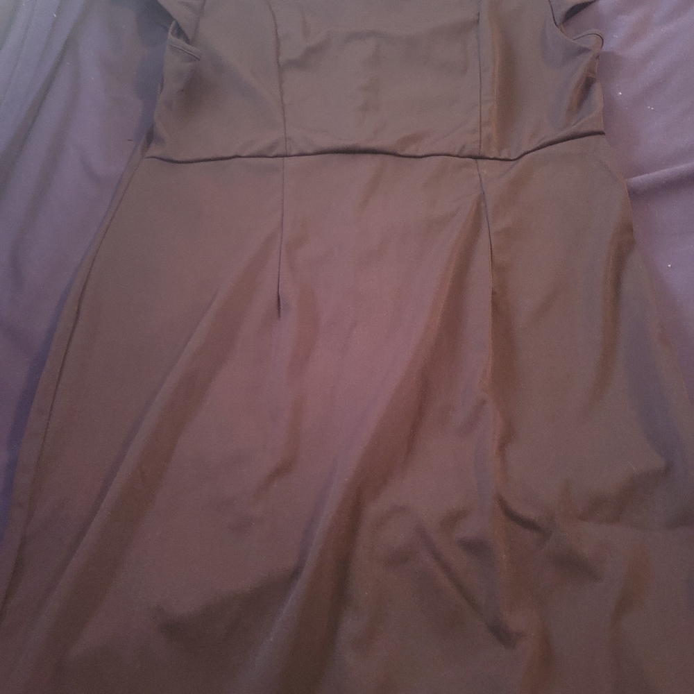Dress - Picture 2 of 4